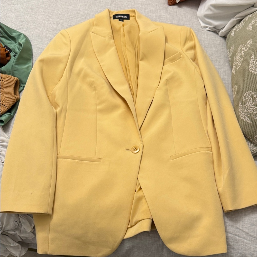 Express Light Yellow Women's Blazer